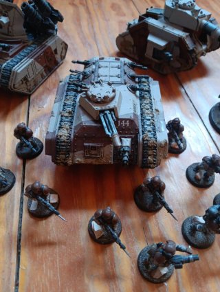 Warhammer 40k Guardia Imperial Tanques y Figuras