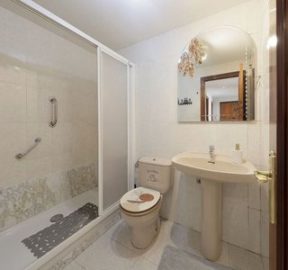 Piso en venta en Natahoyo en Gijón