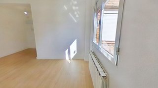 Piso en venta en Numancia en Madrid