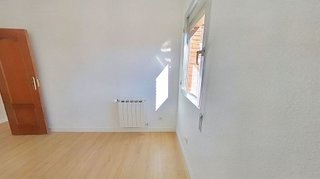 Piso en venta en Numancia en Madrid