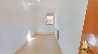 Piso en venta en Numancia en Madrid