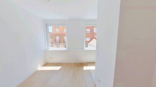 Piso en venta en Numancia en Madrid