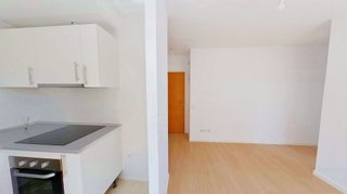 Piso en venta en Numancia en Madrid