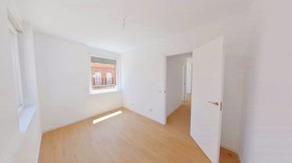 Piso en venta en Numancia en Madrid