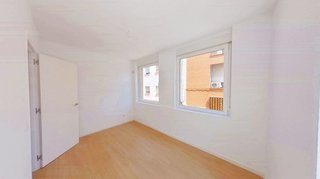 Piso en venta en Numancia en Madrid