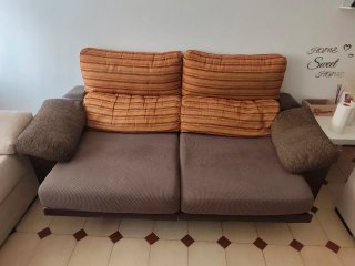 Sofá y mesa plegable madera