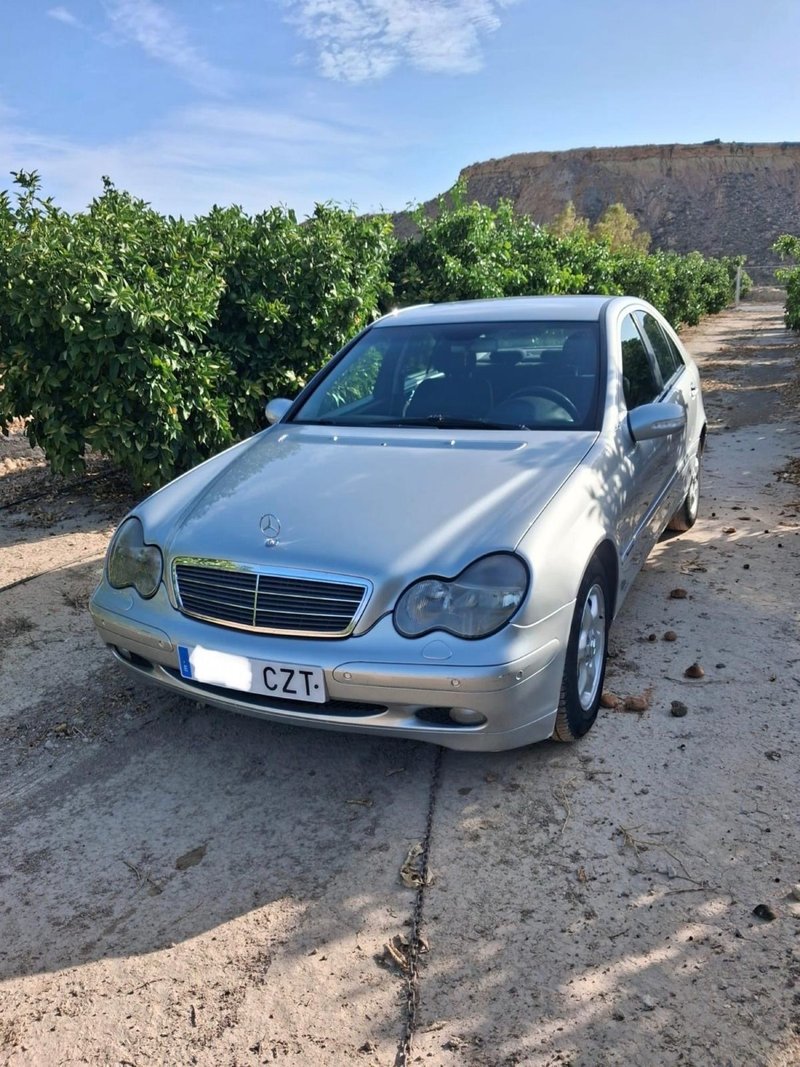 Mercedes-Benz Clase C 2000 - foto 1