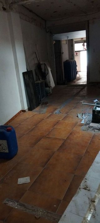 Local comercial en venta en Barrio Alto - San Félix - Oliveros - Altamira en Almería