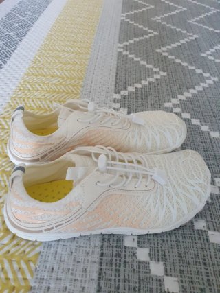 Zapatillas barefoot blancas