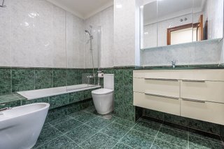 Piso en venta en Riazor - Los Rosales en Coruña (A)