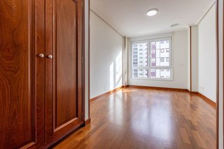 Piso en venta en Riazor - Los Rosales en Coruña (A)