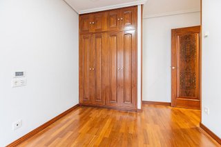 Piso en venta en Riazor - Los Rosales en Coruña (A)