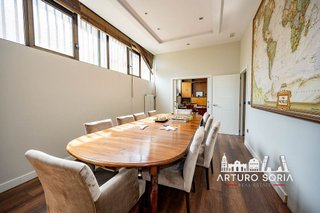 Piso en venta en San Juan Bautista en Madrid
