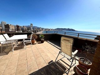 Ático en venta en Playa de Poniente en Benidorm