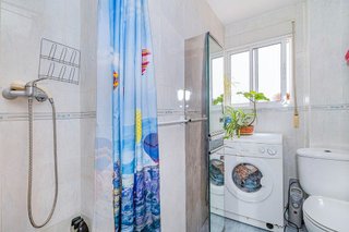 Piso en venta en Camino de Ronda - Rosaleda en Granada