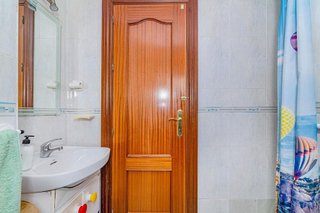 Piso en venta en Camino de Ronda - Rosaleda en Granada