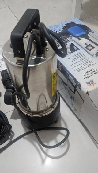 Bomba de agua sumergible Top Craft TTP 550 E