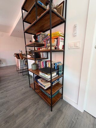 Estantería Industrial Acero Negro y Madera