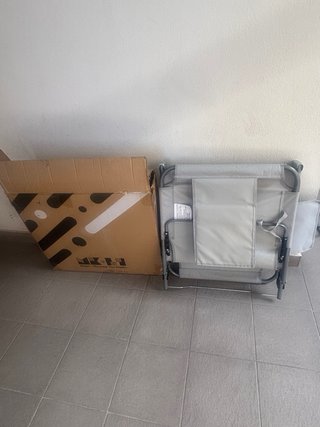 Tumbona plegable gris NUEVA