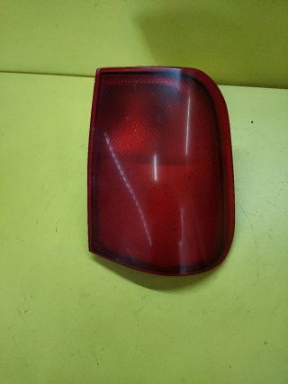 PILOTO TRASERO DERECHO NISSAN TERRANO II