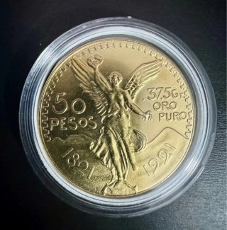 Moneda baño de oro de 50 Pesos de México. Año 1921