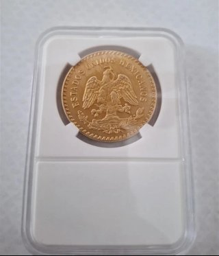 Moneda baño de oro de 50 Pesos de México. Año 1921