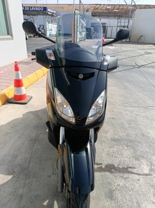 Yamaha Xmax 125 Inyección Negra
