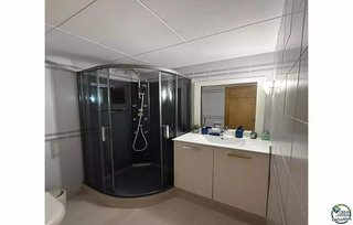 Piso en venta en Empuriabrava en Castelló d´Empúries