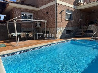 Chalet en venta en Meco pueblo en Meco