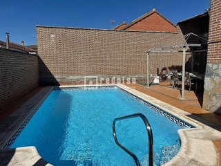 Chalet en venta en Meco pueblo en Meco