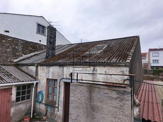 Casa adosada en venta en Neda