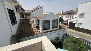 Casa adosada en venta en Montequinto en Dos Hermanas