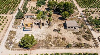 Chalet en venta en Las Bayas en Elche