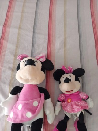 2 Peluches Minnie Mouse
