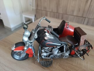 Motos estilo Cruiser (Beige y Roja)