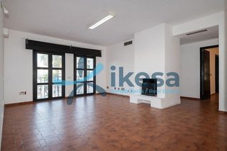 Piso en venta en Puerto Banús en Marbella