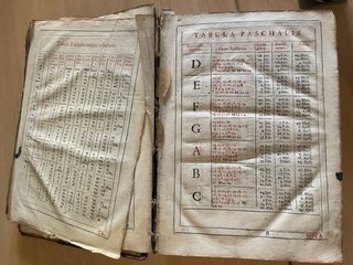 Libro en Latin. Misal. 1703