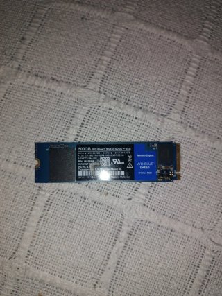 WD Blue SN550 500GB NVMe SSD