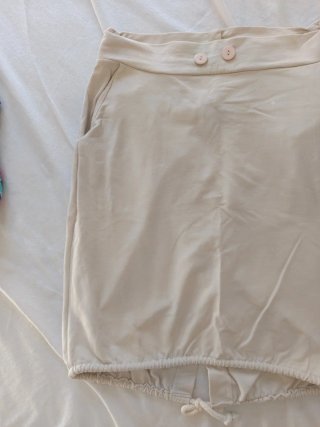 Falda tubo beige talla única