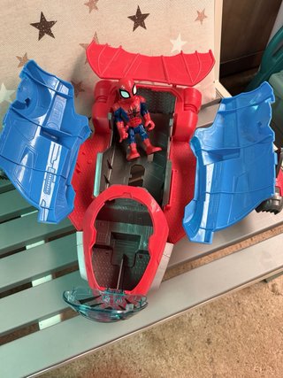 Avión Spiderman