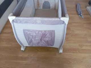 Cuna de viaje plegable gris