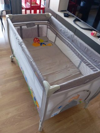 Cuna de viaje plegable gris