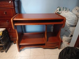 Escritorio madera ordenador con ruedas y cajones