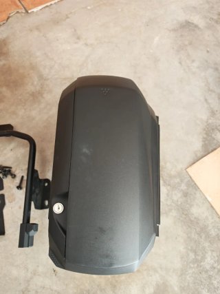 Baúl Shad SH46 y maletas laterales Shad SH23 Z900