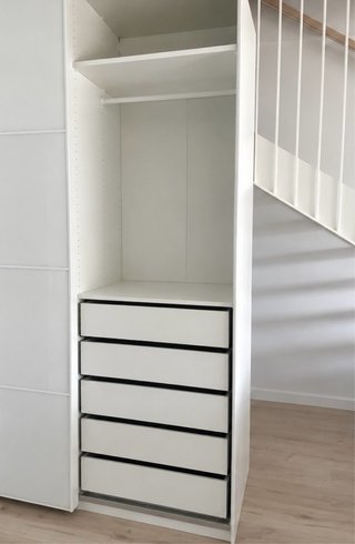Armario con puertas de vidrio FÄRVIK + 8 cajones