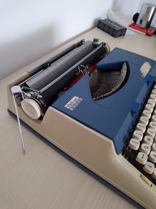 Máquina de escribir Mitoral 3000 azul