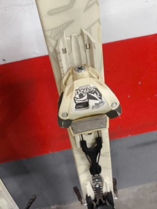 Esquís K2 Silencer Fijaciones Marker Griffon