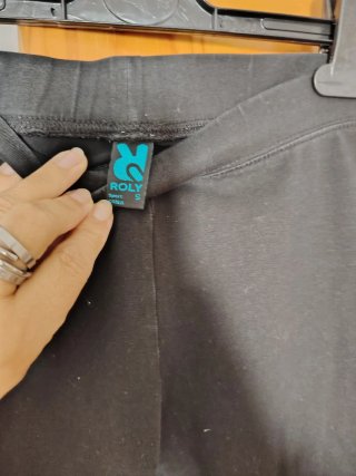 Pantalones negros capri