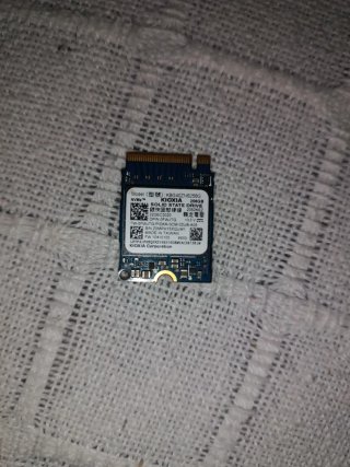 SSD Kioxia 256GB NVMe KBG40ZNS256G