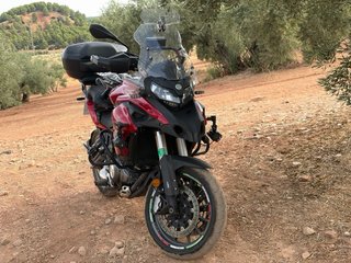 Benelli TRK 502 Roja